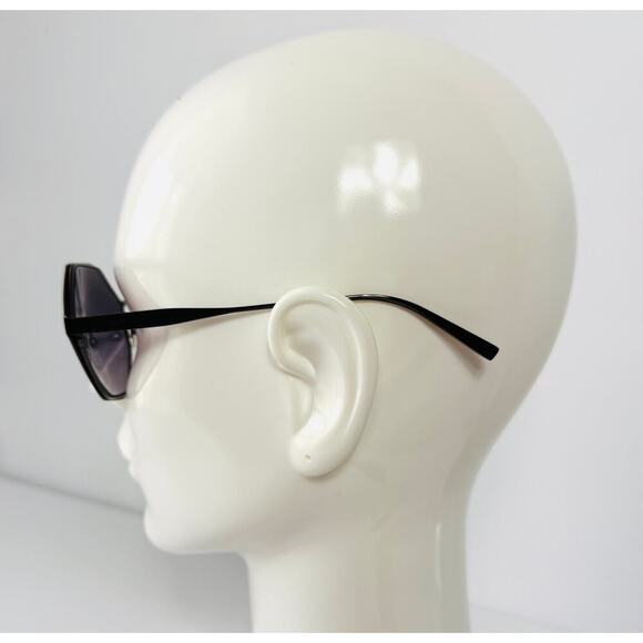 MCM Sunglasses Oversized Titanium Women's Dark Ruthenium/Grey Gradient NEW 🔥 🔥 - Picture 5 of 7